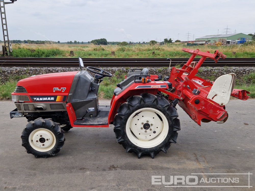 Yanmar F7 - Compact tractor: picture 2 Yanmar F7 - Compact tractor: picture 2
