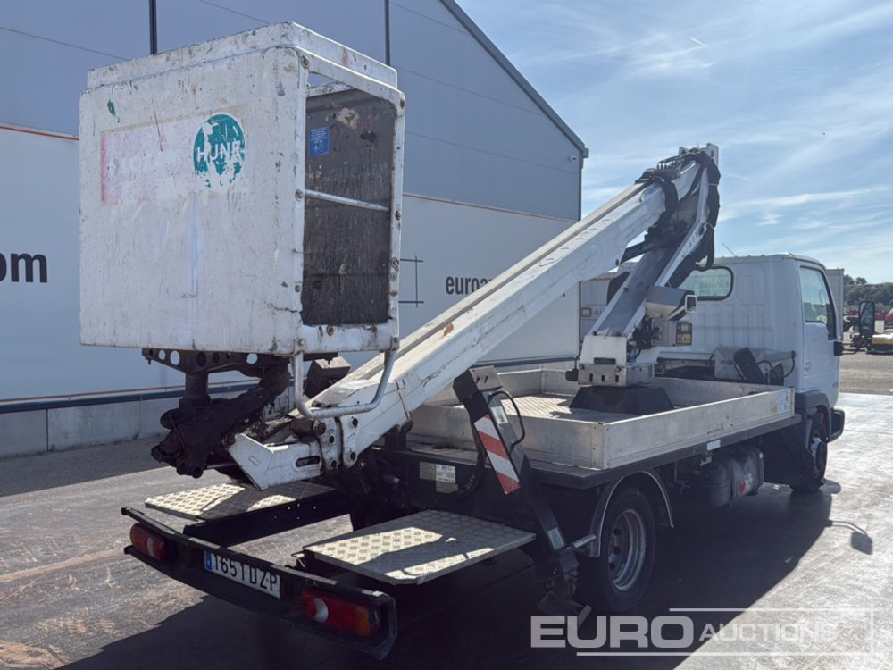 2006 Nissan Cabstar - Truck mounted aerial platform: picture 5 2006 Nissan Cabstar - Truck mounted aerial platform: picture 5
