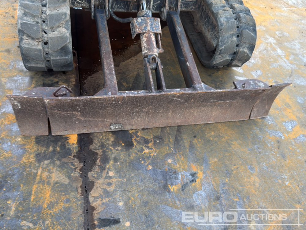 Mini excavator 2011 Kubota U17-3A: picture 18