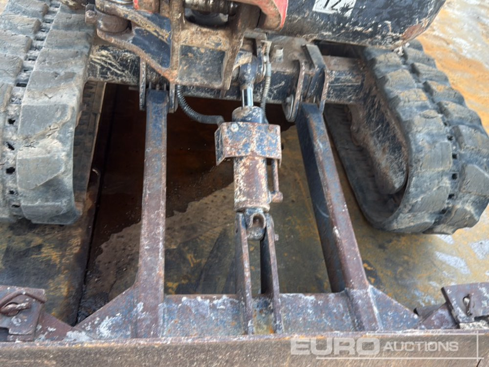 Mini excavator 2011 Kubota U17-3A: picture 16