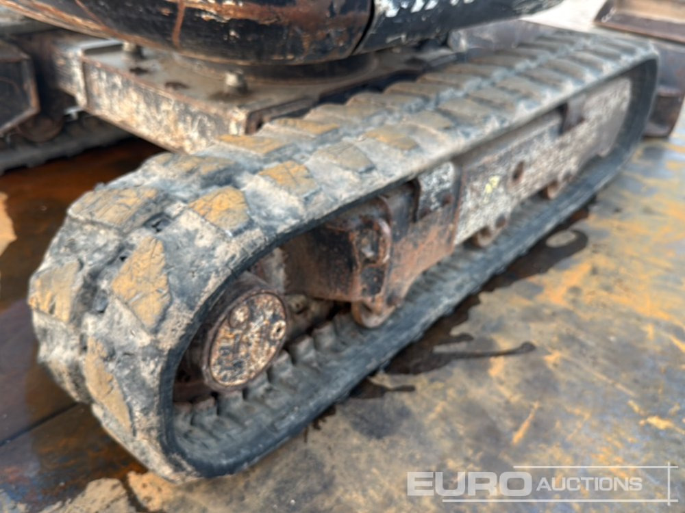 Mini excavator 2011 Kubota U17-3A: picture 9