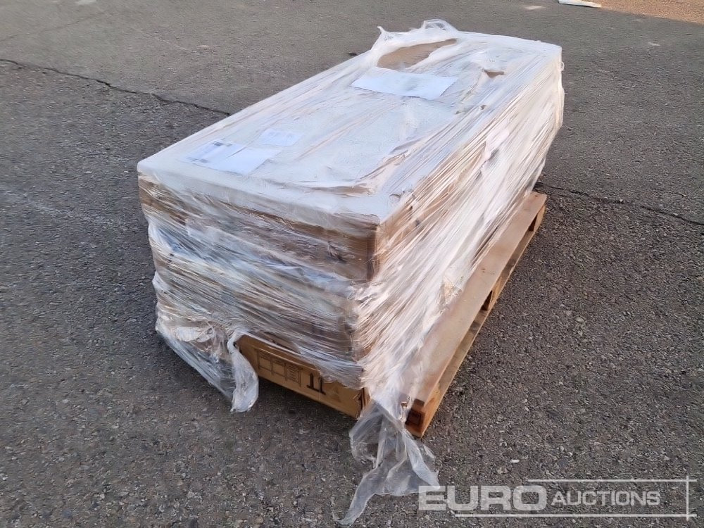 2025 Workbenches, 2 of MB10G, 1 of MB09G / Bancos de Trabajo - Workshop equipment: picture 2 2025 Workbenches, 2 of MB10G, 1 of MB09G / Bancos de Trabajo - Workshop equipment: picture 2