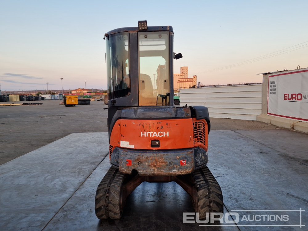 Hitachi ZX30U-2 - Mini excavator: picture 4 Hitachi ZX30U-2 - Mini excavator: picture 4