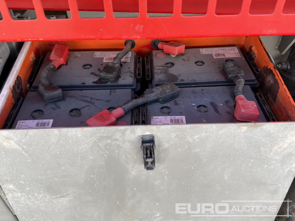 Scissor lift JLG 3369LE: picture 20