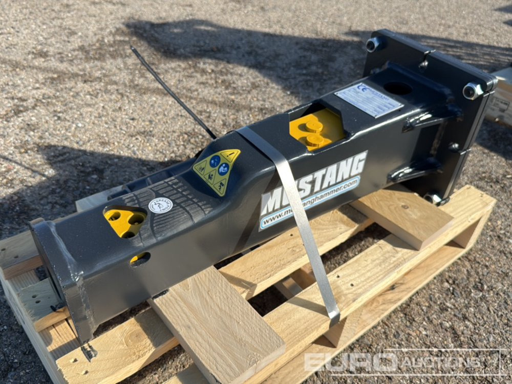 Unused 2025 Mustang HM100 - Hydraulic hammer: picture 3 Unused 2025 Mustang HM100 - Hydraulic hammer: picture 3