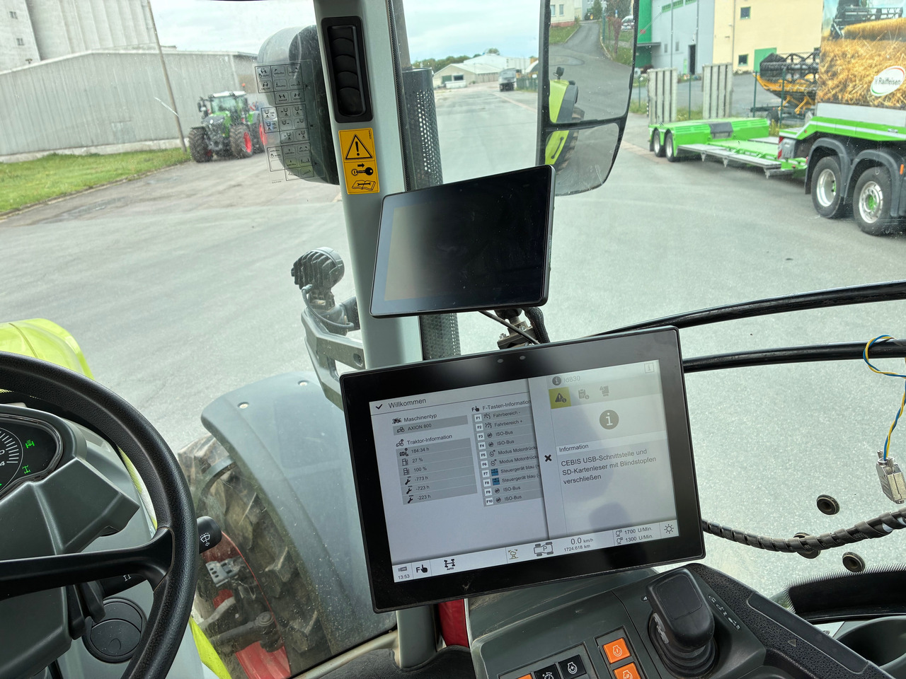 Claas Axion 810 - Farm tractor: picture 3 Claas Axion 810 - Farm tractor: picture 3