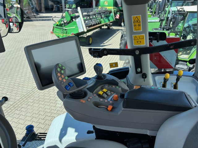 Deutz-Fahr Agrotron 6215 TTV Warrior -RTK - Farm tractor: picture 3 Deutz-Fahr Agrotron 6215 TTV Warrior -RTK - Farm tractor: picture 3