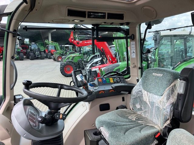 Fendt 313 Vario S4 Profi - Farm tractor: picture 3 Fendt 313 Vario S4 Profi - Farm tractor: picture 3