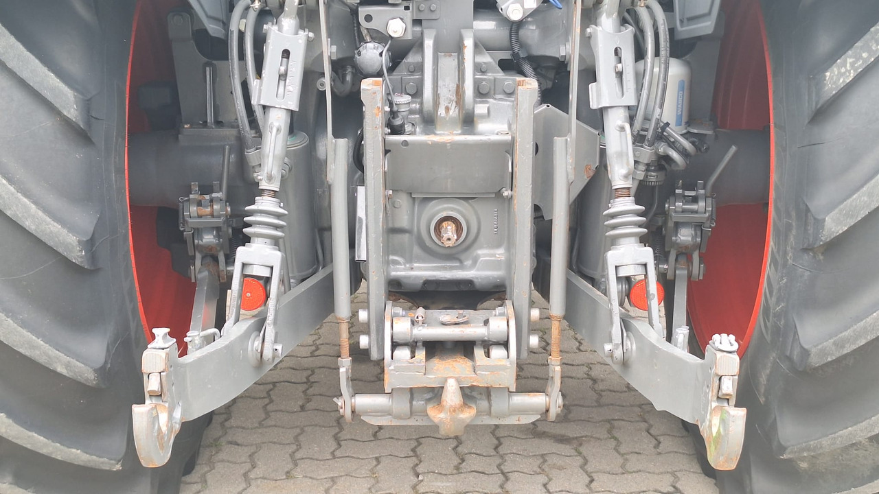 Farm tractor Fendt 512 Vario S4 PowerPlus: picture 17