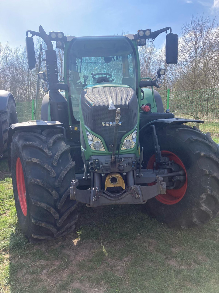Fendt 720 Vario S4 ProfiPlus - Farm tractor: picture 4 Fendt 720 Vario S4 ProfiPlus - Farm tractor: picture 4