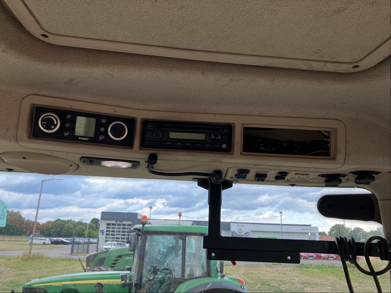 Fendt 724 Vario S4 - Farm tractor: picture 2 Fendt 724 Vario S4 - Farm tractor: picture 2