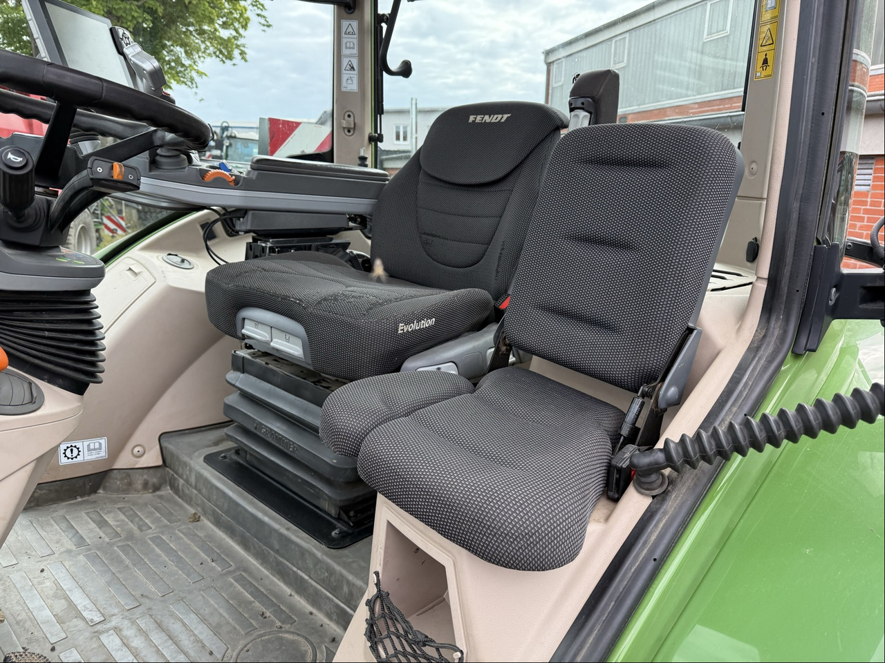 Fendt 724 Vario S4 ProfiPlus - Farm tractor: picture 1 Fendt 724 Vario S4 ProfiPlus - Farm tractor: picture 1