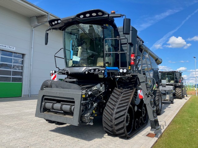 Fendt IDEAL 10T Gen3 - Combine harvester: picture 1 Fendt IDEAL 10T Gen3 - Combine harvester: picture 1