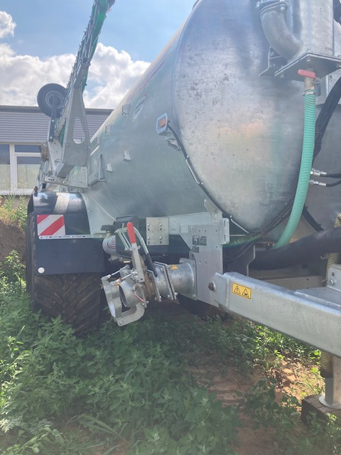 Fliegl VFW 14000 Maxx - Fertilizing equipment: picture 4 Fliegl VFW 14000 Maxx - Fertilizing equipment: picture 4