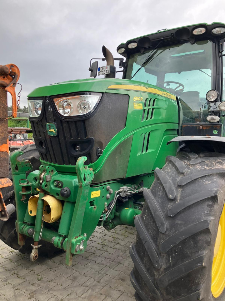 John Deere 6150R - Farm tractor: picture 5 John Deere 6150R - Farm tractor: picture 5