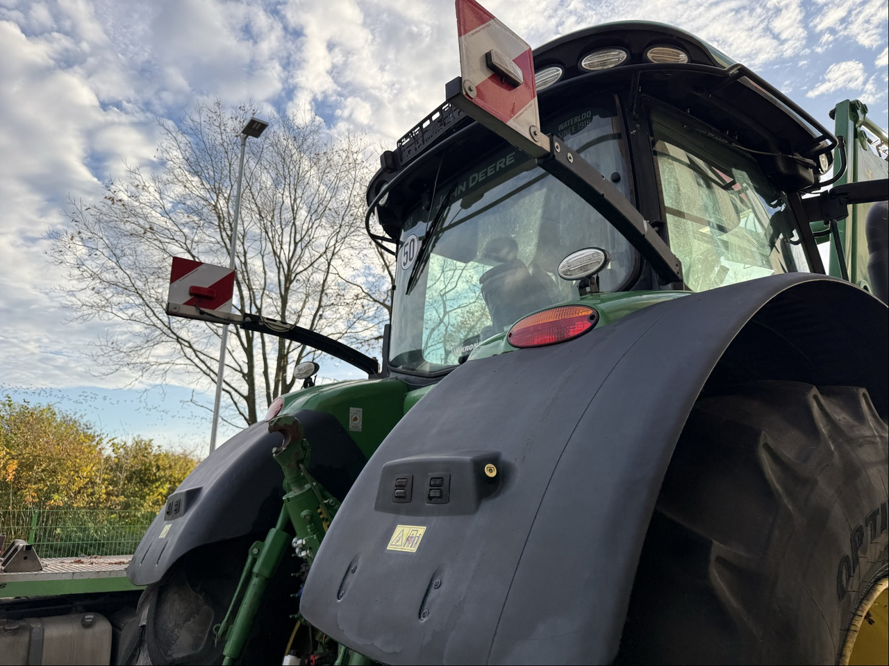 John Deere 7310R AutoPower - Farm tractor: picture 4 John Deere 7310R AutoPower - Farm tractor: picture 4
