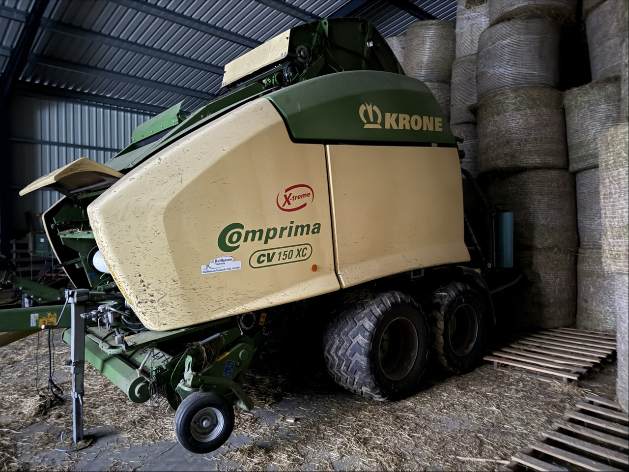 Krone Comprima CV150 XC Presskombina - Hay and forage equipment: picture 1 Krone Comprima CV150 XC Presskombina - Hay and forage equipment: picture 1