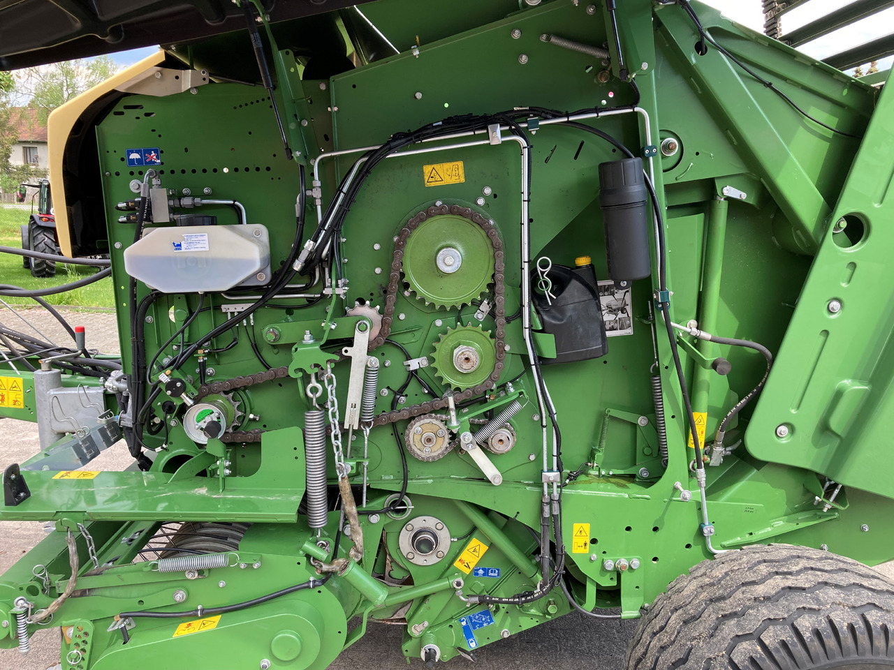 Hay and forage equipment Krone Rundballenpresse: picture 9
