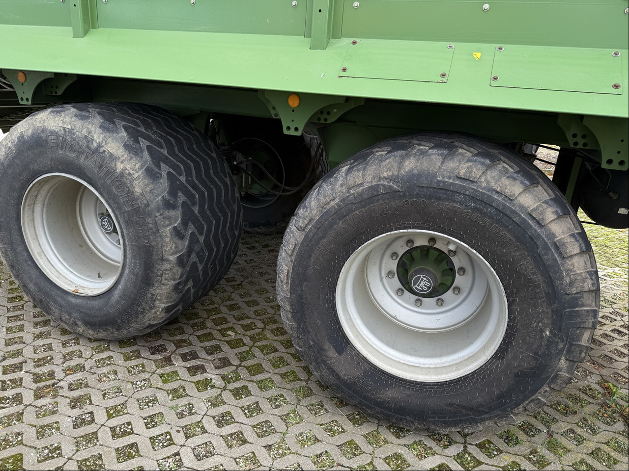 Krone TX 460 - Farm trailer: picture 3 Krone TX 460 - Farm trailer: picture 3