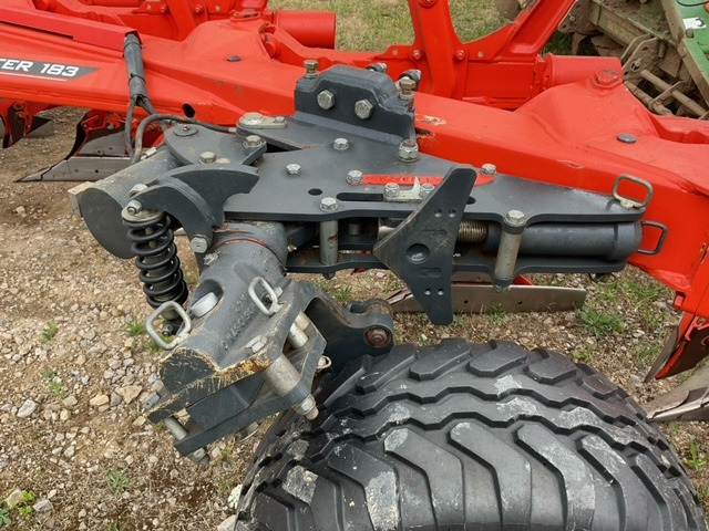 Kuhn Varimaster 183-6 - Plow: picture 3 Kuhn Varimaster 183-6 - Plow: picture 3