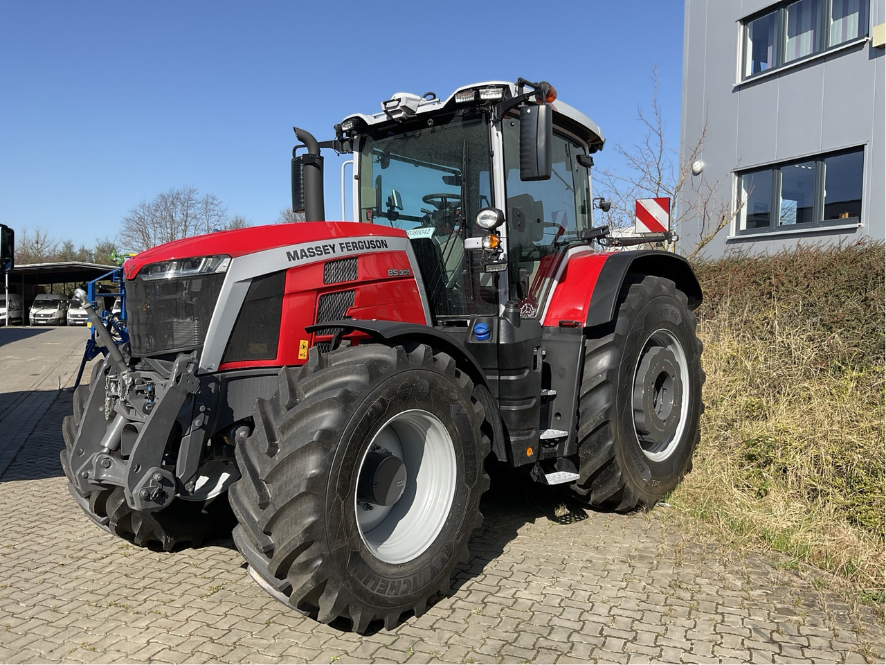 Massey Ferguson 8S.305 Dyna-VT EXCLUSIVE - Farm tractor: picture 1 Massey Ferguson 8S.305 Dyna-VT EXCLUSIVE - Farm tractor: picture 1
