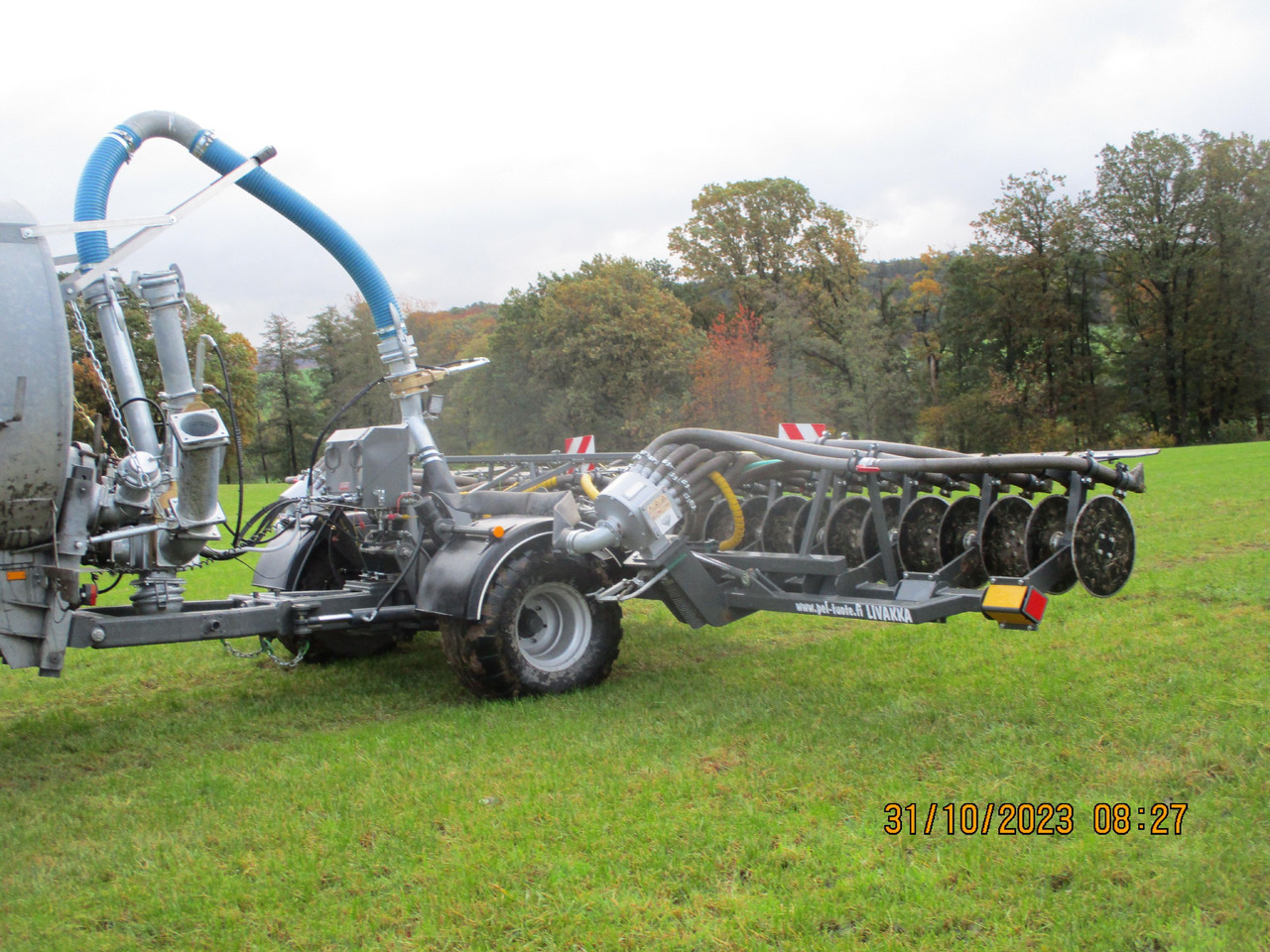 Pel-Tuote Gülle Schlitzgerät 8m - Sprayer: picture 1 Pel-Tuote Gülle Schlitzgerät 8m - Sprayer: picture 1
