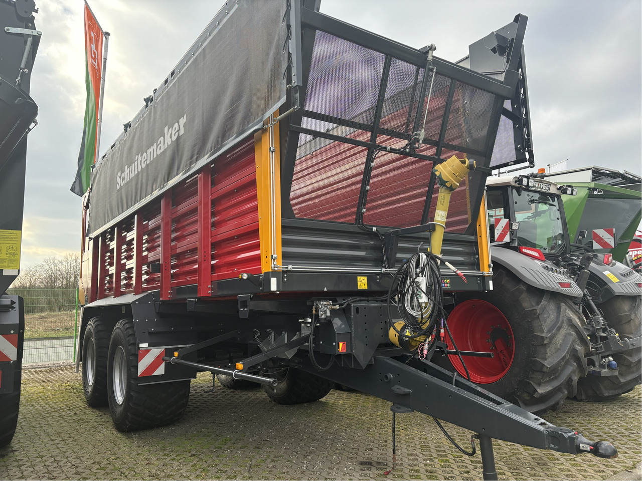 Schuitemaker Siwa 660 W - Farm trailer: picture 1 Schuitemaker Siwa 660 W - Farm trailer: picture 1