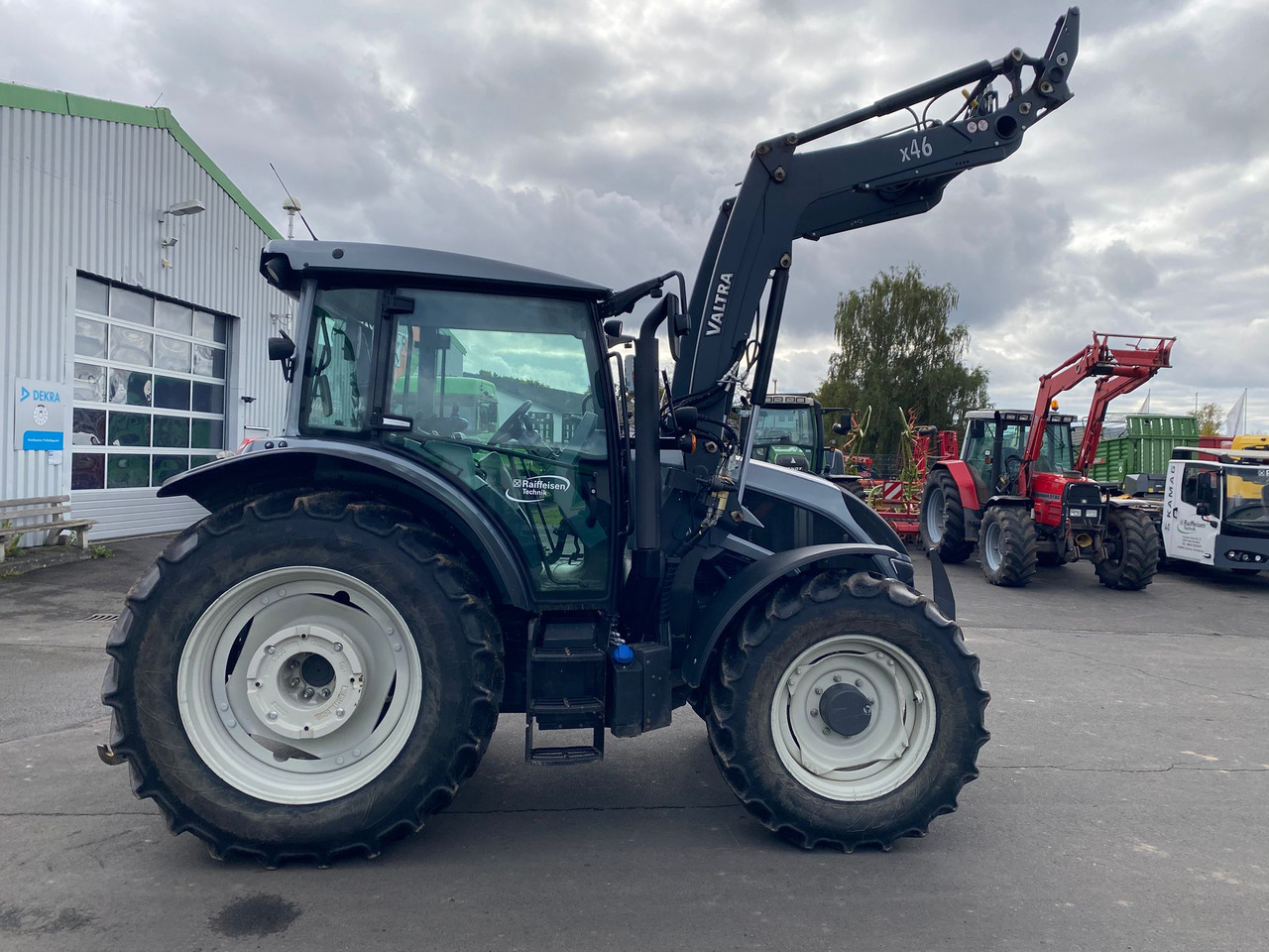 Farm tractor Valtra A 104 MH4: picture 9 Farm tractor Valtra A 104 MH4: picture 9