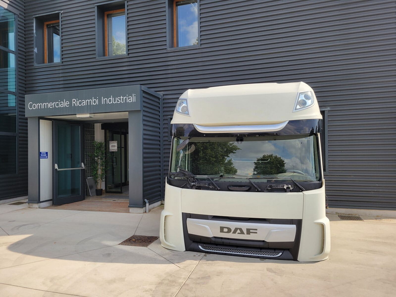 DAF XF 106 - XF106 - Cab and interior for Truck: picture 1 DAF XF 106 - XF106 - Cab and interior for Truck: picture 1