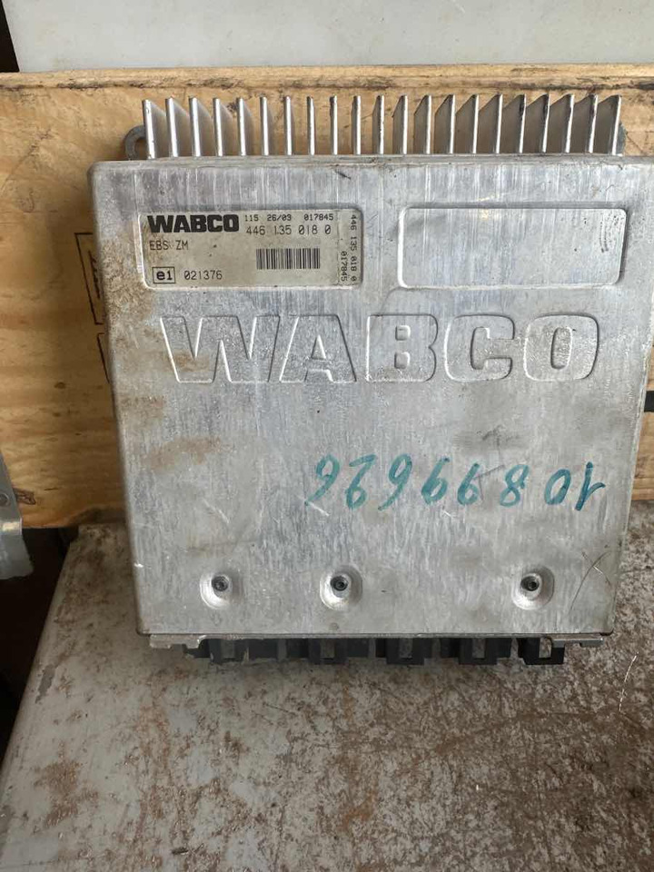 IVECO EBS ECU 4461350180 - Electrical system for Truck: picture 1 IVECO EBS ECU 4461350180 - Electrical system for Truck: picture 1