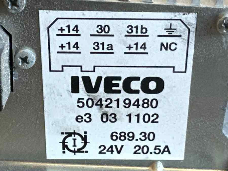 IVECO ECU 504219480 - Electrical system for Truck: picture 2 IVECO ECU 504219480 - Electrical system for Truck: picture 2