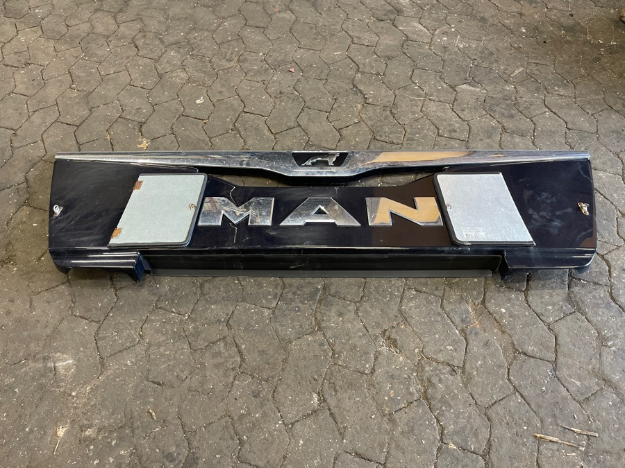 MAN FRONT GRILL 81.61150-6106 - Grill for Truck: picture 1 MAN FRONT GRILL 81.61150-6106 - Grill for Truck: picture 1