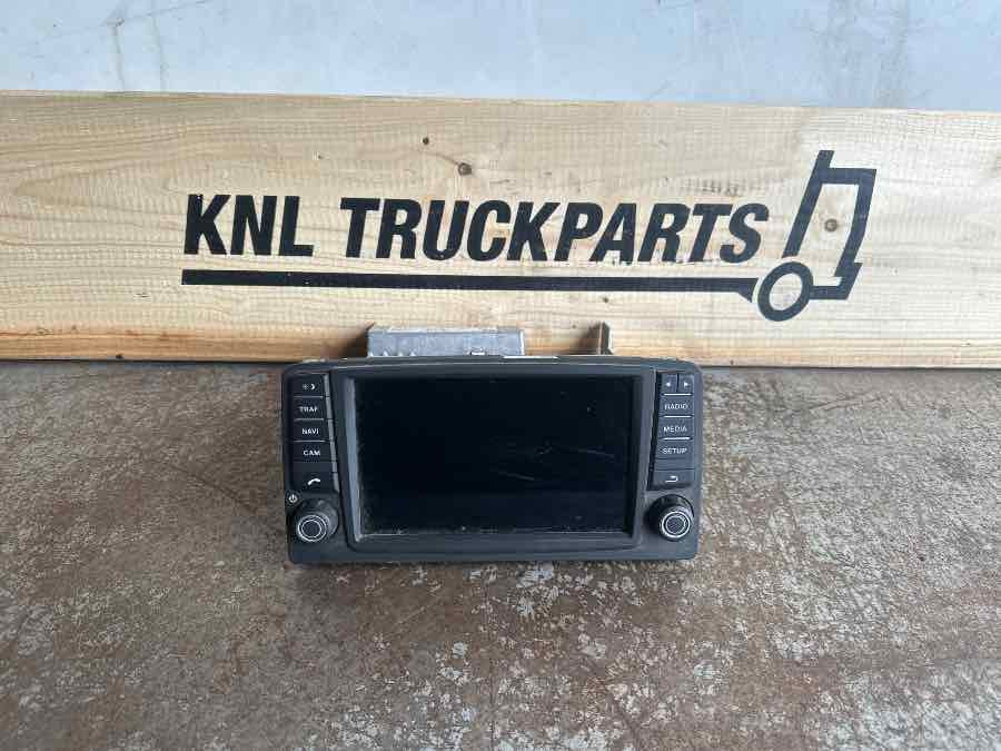 MAN RADIO / NAVI 81.28100-6043 - Cab and interior for Truck: picture 1 MAN RADIO / NAVI 81.28100-6043 - Cab and interior for Truck: picture 1