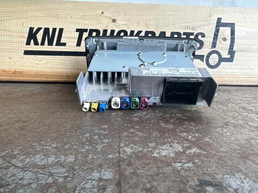 MAN RADIO / NAVI 81.28100-6043 - Cab and interior for Truck: picture 2 MAN RADIO / NAVI 81.28100-6043 - Cab and interior for Truck: picture 2