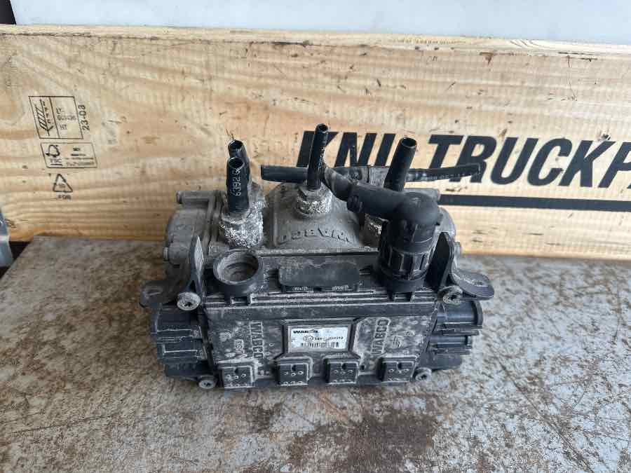 MAN VALVE EBS 81.52106-6072 - Brake valve for Truck: picture 1 MAN VALVE EBS 81.52106-6072 - Brake valve for Truck: picture 1