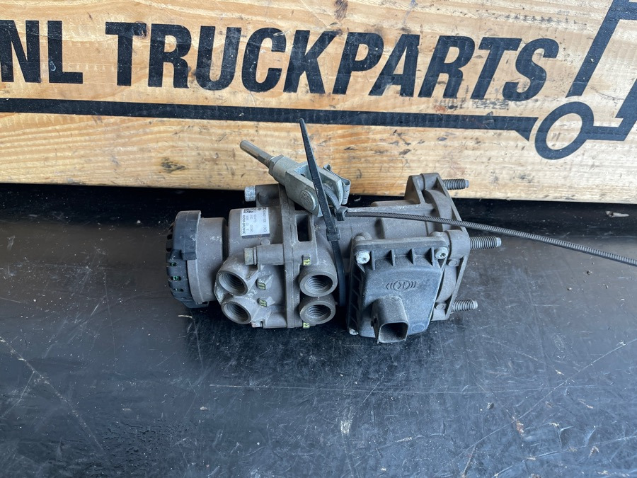 MERCEDES BRAKE VALVE A0044311506 - Brake valve for Truck: picture 1 MERCEDES BRAKE VALVE A0044311506 - Brake valve for Truck: picture 1