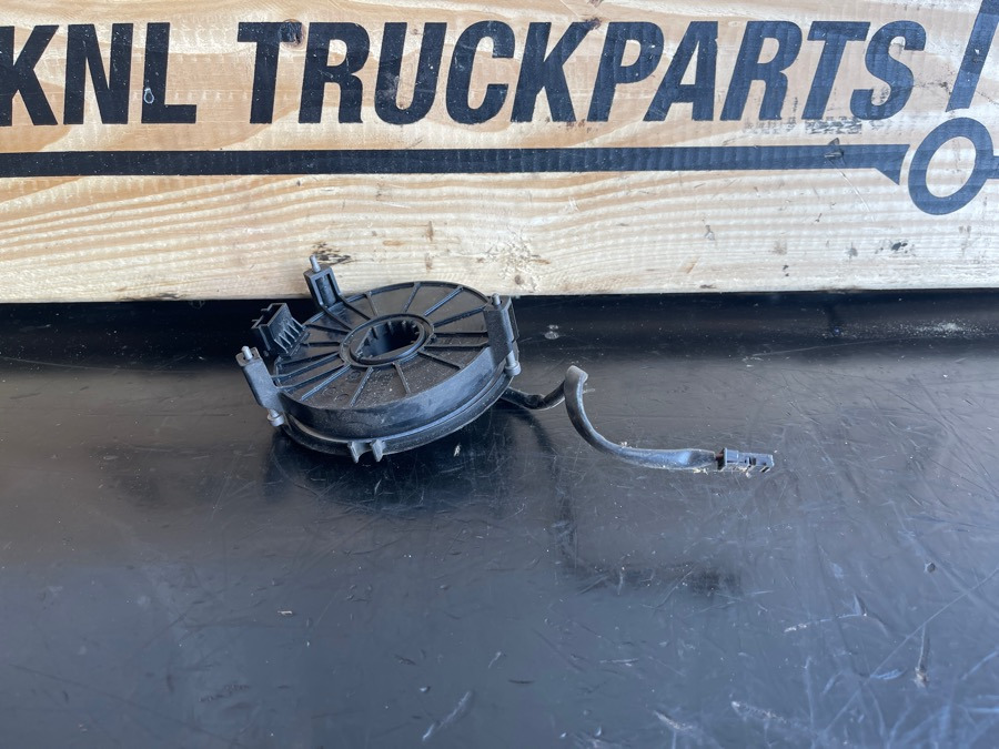 MERCEDES CLOCK SPIN A0004642018 - Cab and interior for Truck: picture 1 MERCEDES CLOCK SPIN A0004642018 - Cab and interior for Truck: picture 1