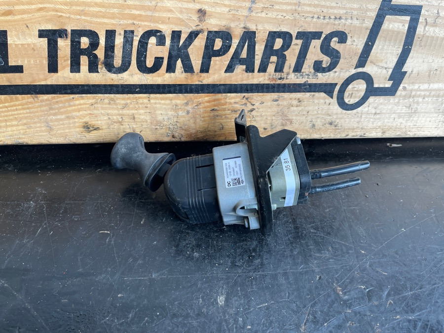 MERCEDES HAND BRAKE A0044303581 - Cab and interior for Truck: picture 2 MERCEDES HAND BRAKE A0044303581 - Cab and interior for Truck: picture 2
