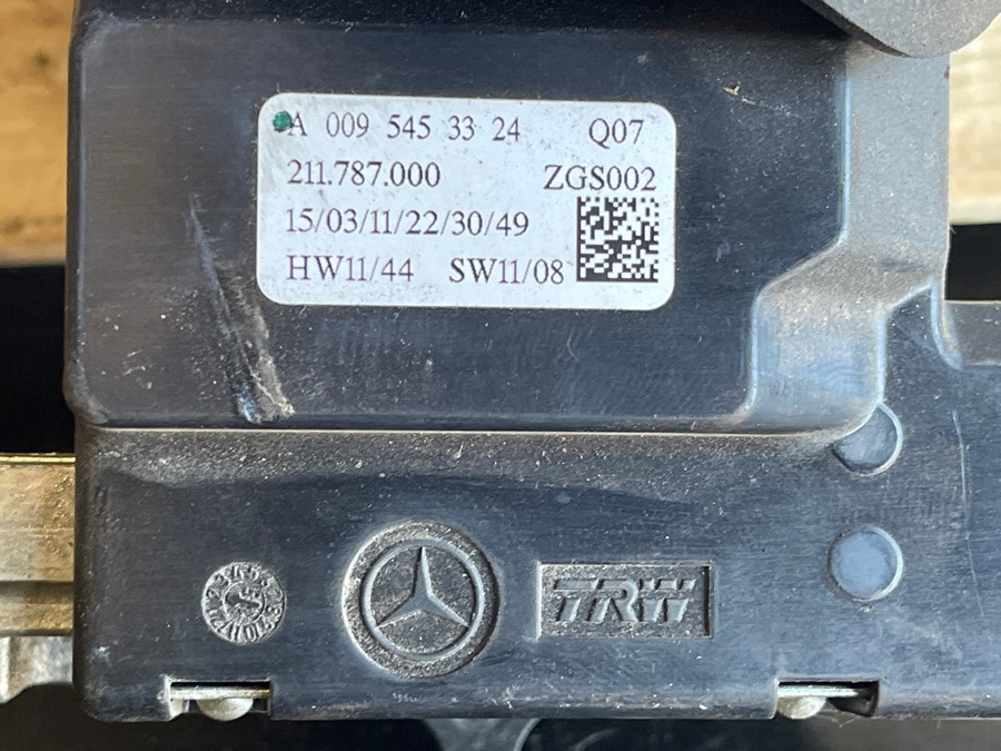 MERCEDES Indicator Lights A0095453324 - Cab and interior for Truck: picture 3 MERCEDES Indicator Lights A0095453324 - Cab and interior for Truck: picture 3