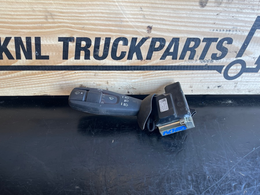 MERCEDES Indicator Lights A0095453324 - Cab and interior for Truck: picture 1 MERCEDES Indicator Lights A0095453324 - Cab and interior for Truck: picture 1