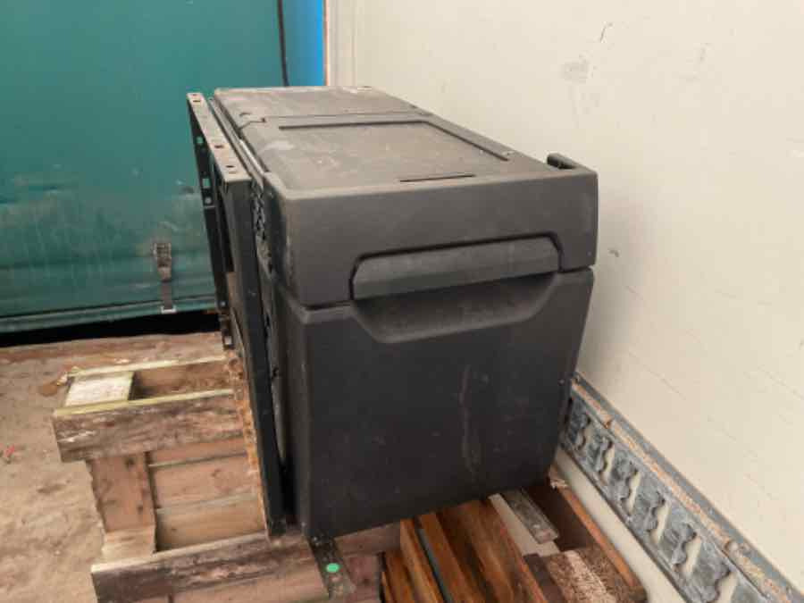 MERCEDES REFRIGERATOR / FRIDGE - Cab and interior for Truck: picture 1 MERCEDES REFRIGERATOR / FRIDGE - Cab and interior for Truck: picture 1