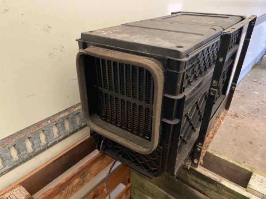 MERCEDES REFRIGERATOR / FRIDGE - Cab and interior for Truck: picture 2 MERCEDES REFRIGERATOR / FRIDGE - Cab and interior for Truck: picture 2