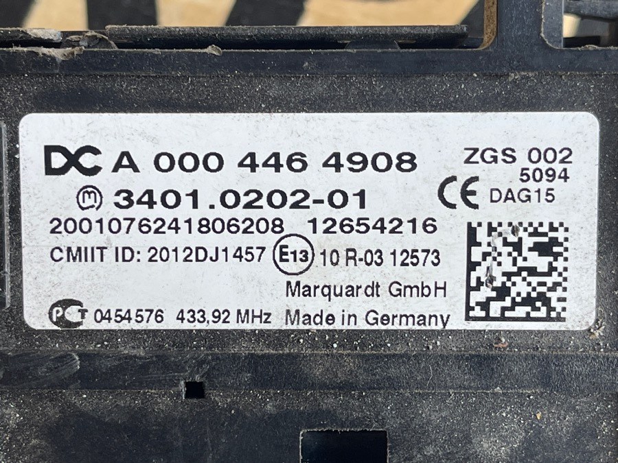 MERCEDES START / STOP A0004464908 - Cab and interior for Truck: picture 3 MERCEDES START / STOP A0004464908 - Cab and interior for Truck: picture 3