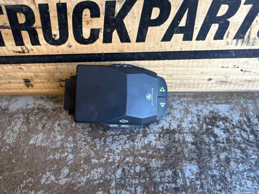 RENAULT LEVER SWITCH 21708999 - Cab and interior for Truck: picture 2 RENAULT LEVER SWITCH 21708999 - Cab and interior for Truck: picture 2