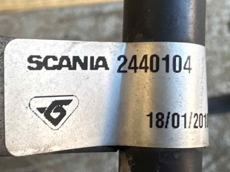 SCANIA A/C PIPE 2440104 - Air intake pipe for Truck: picture 2 SCANIA A/C PIPE 2440104 - Air intake pipe for Truck: picture 2