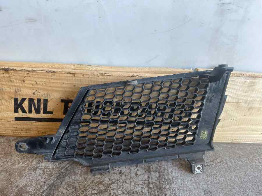 SCANIA FRONT MESH 2307647 - Body and exterior for Truck: picture 2 SCANIA FRONT MESH 2307647 - Body and exterior for Truck: picture 2