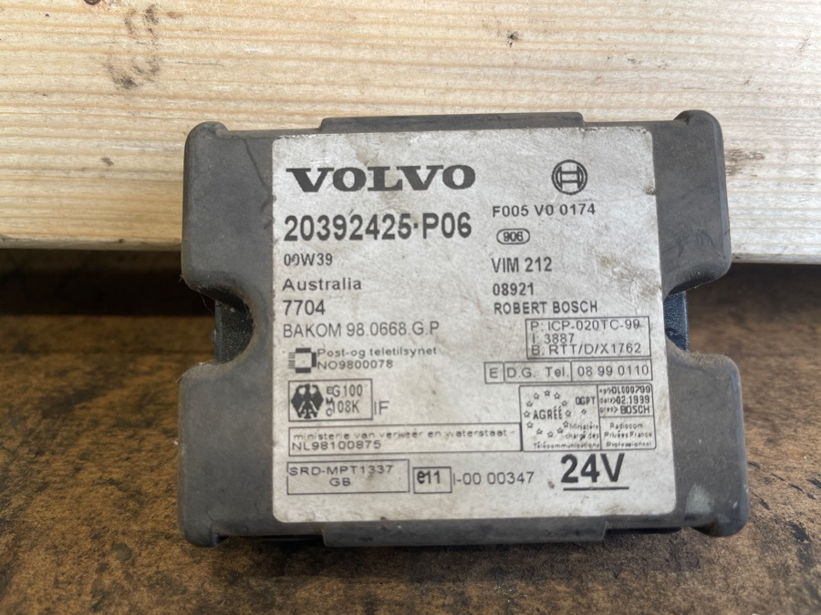 VOLVO ECU 20392425 - Electrical system for Truck: picture 2 VOLVO ECU 20392425 - Electrical system for Truck: picture 2