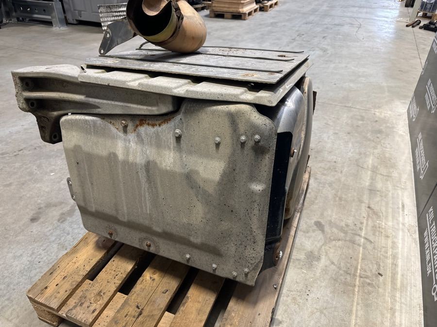 VOLVO EXHAUST 21364822 - Exhaust system for Truck: picture 1 VOLVO EXHAUST 21364822 - Exhaust system for Truck: picture 1