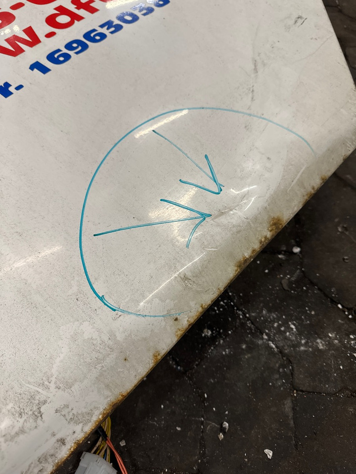 VOLVO FLE LEFT DOOR 20832731 - Cab and interior for Truck: picture 2 VOLVO FLE LEFT DOOR 20832731 - Cab and interior for Truck: picture 2