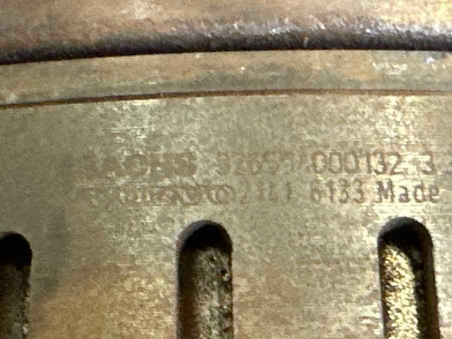 VOLVO FLY WHEEL 21416133 - Engine and parts for Truck: picture 4 VOLVO FLY WHEEL 21416133 - Engine and parts for Truck: picture 4